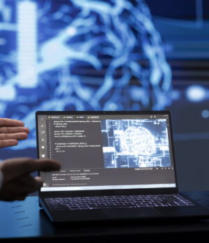 Equipping Healthcare Contact Centers in 2025: Tools That Improve Patient Experience and Staff Efficiency